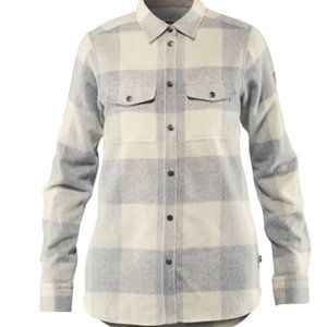NWOT FJALL RAVEN Canada LS shirt